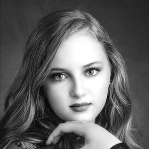 Meet your Posher, Lacey